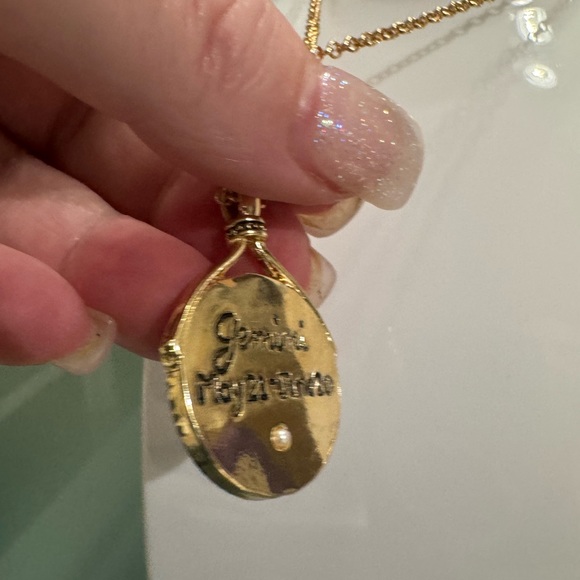 Gemini Zodiac Sign Rhinestone Medallion Pendant Necklace - Picture 10 of 11